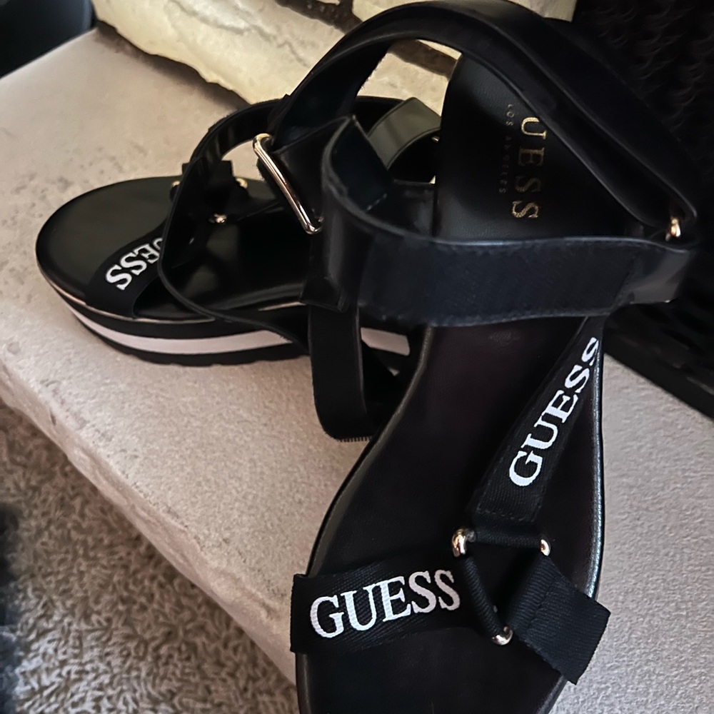 Guess sandals